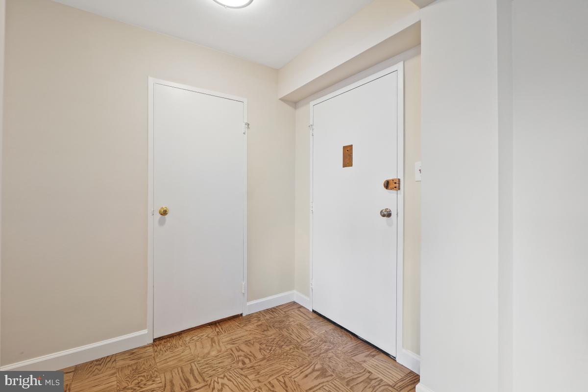 5410 CONNECTICUT AVE NW #811, WASHINGTON, District Of Columbia 20015, 1 Bedroom Bedrooms, ,1 BathroomBathrooms,Residential,For sale,5410 CONNECTICUT AVE NW #811,DCDC2161322 MLS # DCDC2161322