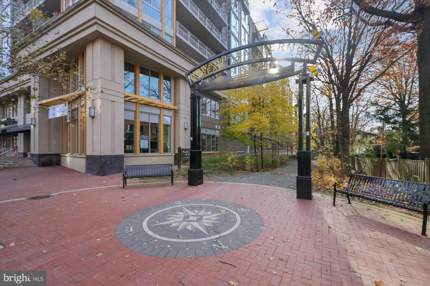 513 W BROAD ST #503, FALLS CHURCH, Virginia 22046, 2 Bedrooms Bedrooms, ,2 BathroomsBathrooms,Residential,For sale,513 W BROAD ST #503,VAFA2002612 MLS # VAFA2002612