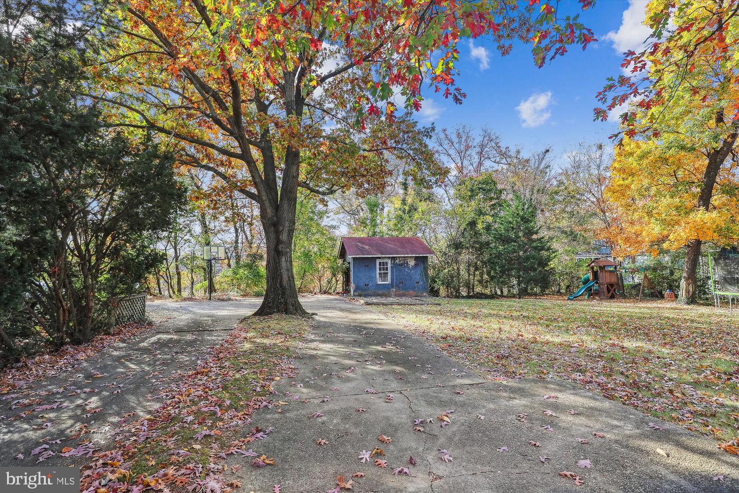 912 S QUINCY ST, ARLINGTON, Virginia 22204, 4 Bedrooms Bedrooms, ,2 BathroomsBathrooms,Residential,For sale,912 S QUINCY ST,VAAR2050662 MLS # VAAR2050662