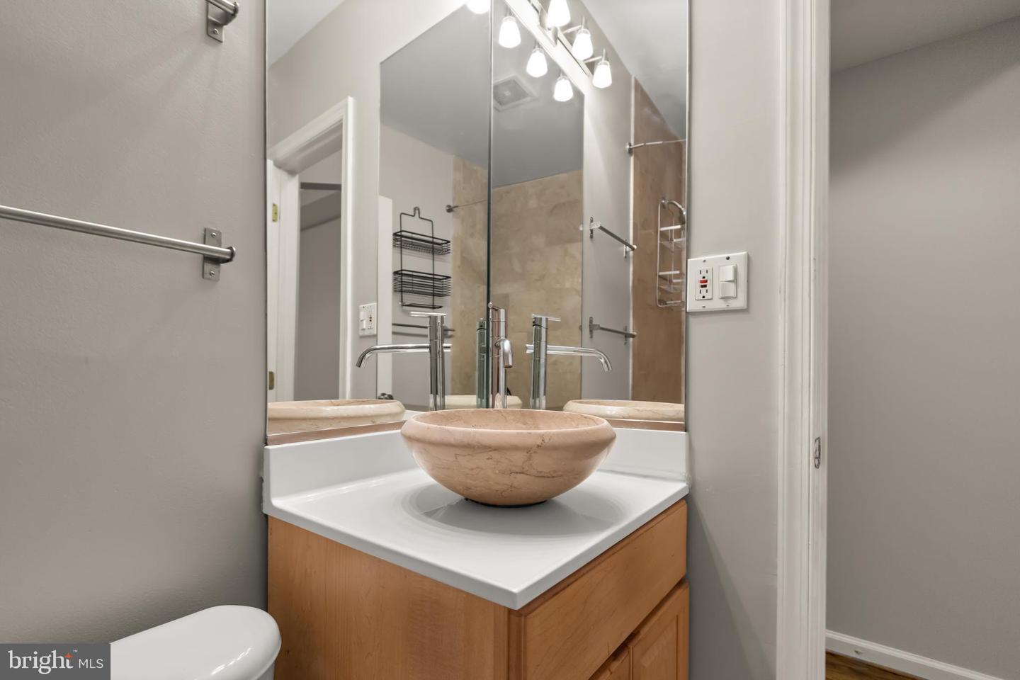 401 DOUGLAS ST NE #B, WASHINGTON, District Of Columbia 20017, 1 Bedroom Bedrooms, ,1 BathroomBathrooms,Residential,For sale,401 DOUGLAS ST NE #B,DCDC2169024 MLS # DCDC2169024