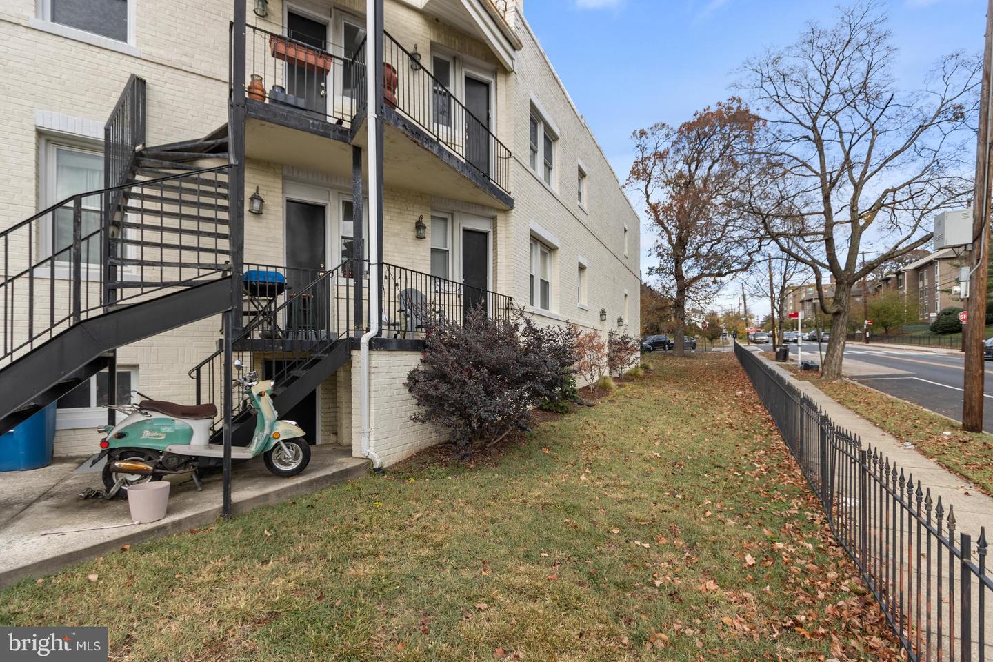 401 DOUGLAS ST NE #B, WASHINGTON, District Of Columbia 20017, 1 Bedroom Bedrooms, ,1 BathroomBathrooms,Residential,For sale,401 DOUGLAS ST NE #B,DCDC2169024 MLS # DCDC2169024