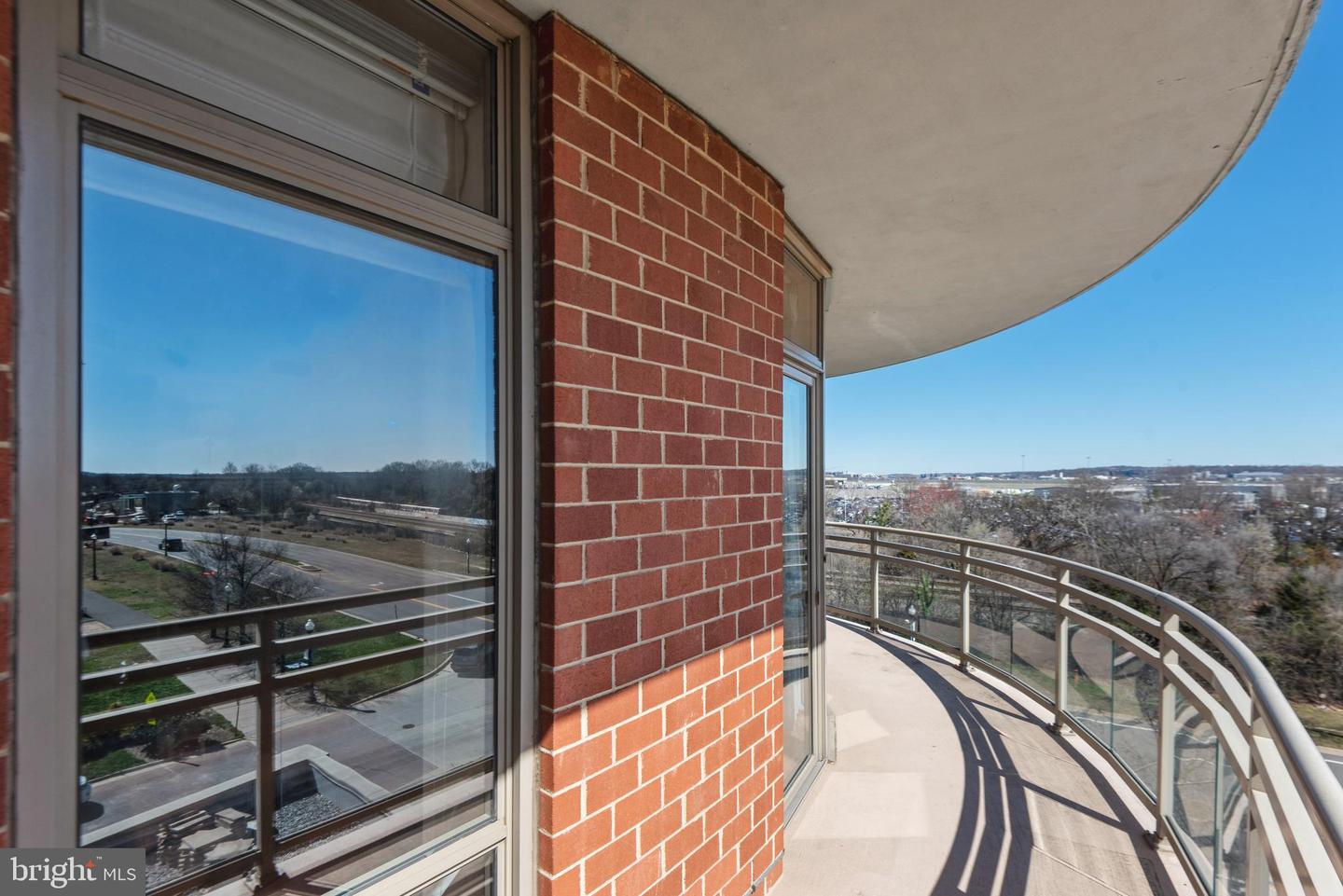 3650 S GLEBE RD #456, ARLINGTON, Virginia 22202, 2 Bedrooms Bedrooms, 8 Rooms Rooms,2 BathroomsBathrooms,Residential,For sale,3650 S GLEBE RD #456,VAAR2050864 MLS # VAAR2050864