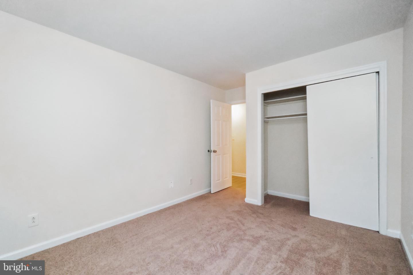 8312 KINGSGATE RD #534 J, SPRINGFIELD, Virginia 22152, 3 Bedrooms Bedrooms, ,2 BathroomsBathrooms,Residential,For sale,8312 KINGSGATE RD #534 J,VAFX2210902 MLS # VAFX2210902