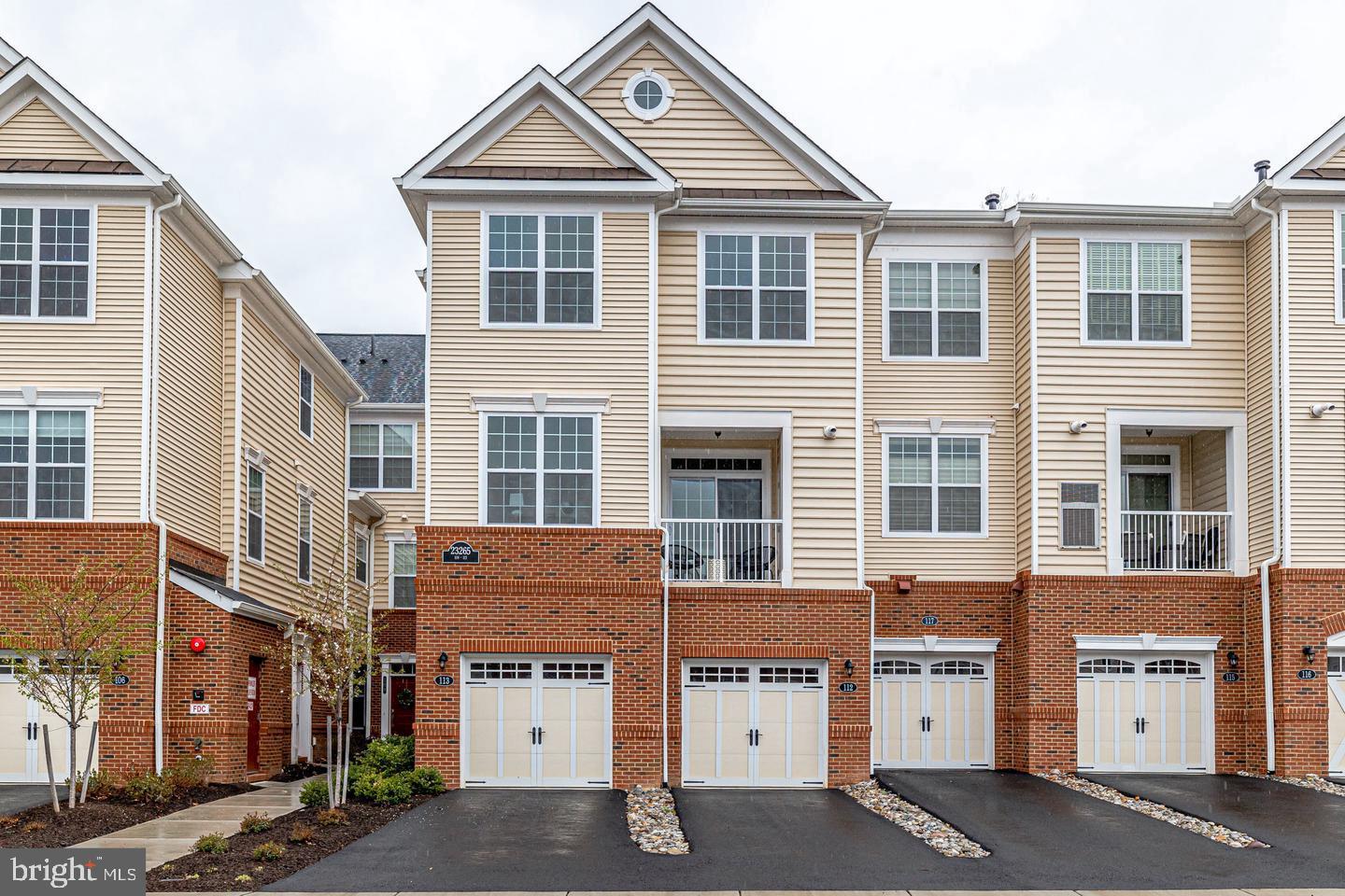 23265 MILLTOWN KNOLL SQ #113, ASHBURN, Virginia 20148, 2 Bedrooms Bedrooms, ,2 BathroomsBathrooms,Residential,For sale,23265 MILLTOWN KNOLL SQ #113,VALO2083654 MLS # VALO2083654