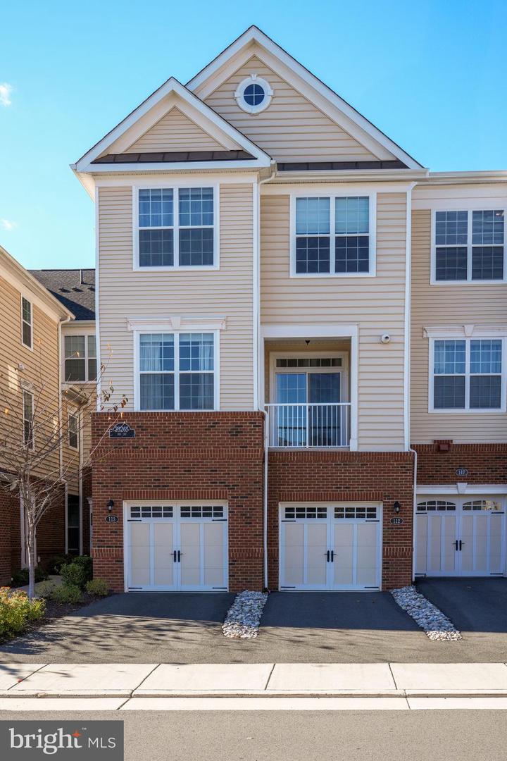 23265 MILLTOWN KNOLL SQ #113, ASHBURN, Virginia 20148, 2 Bedrooms Bedrooms, ,2 BathroomsBathrooms,Residential,For sale,23265 MILLTOWN KNOLL SQ #113,VALO2083654 MLS # VALO2083654