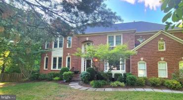 1104 SAFA ST, HERNDON, Virginia 20170, 5 Bedrooms Bedrooms, ,4 BathroomsBathrooms,Residential,For sale,1104 SAFA ST,VAFX2195800 MLS # VAFX2195800