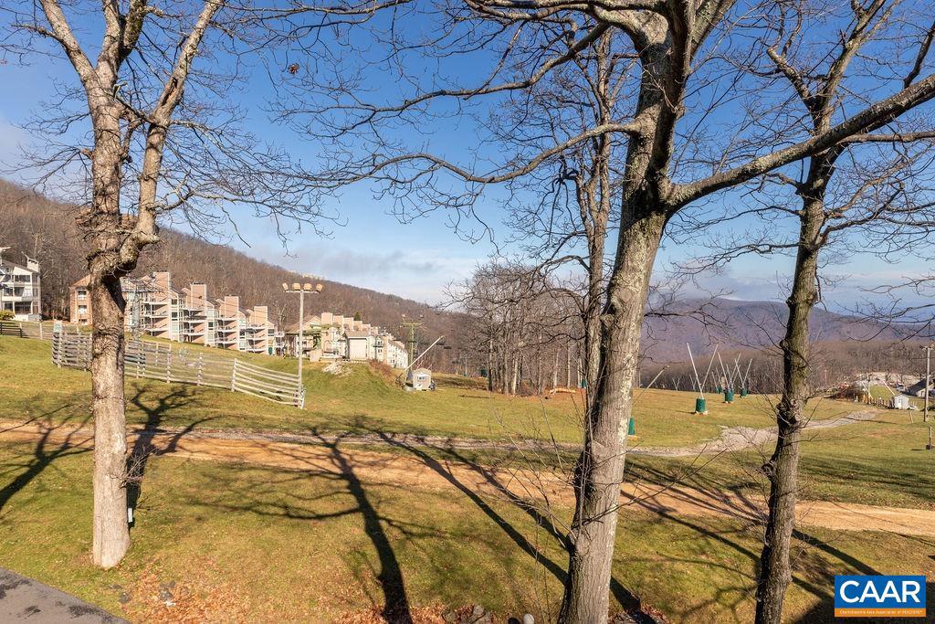 259 TIMBERS CONDOS, WINTERGREEN RESORT, Virginia 22967, 2 Bedrooms Bedrooms, ,2 BathroomsBathrooms,Residential,For sale,259 TIMBERS CONDOS,658831 MLS # 658831