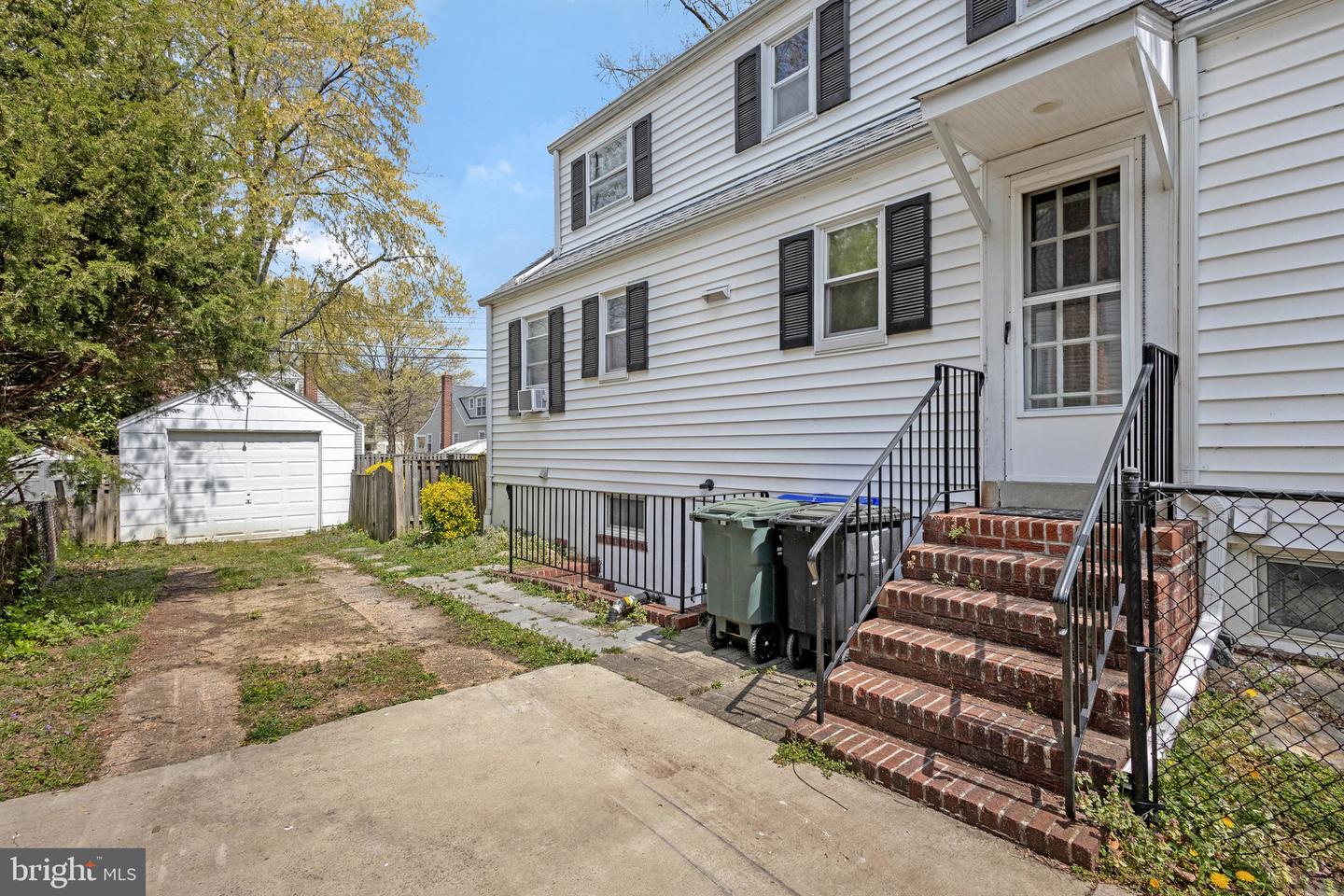 1013 17TH ST S, ARLINGTON, Virginia 22202, 3 Bedrooms Bedrooms, ,2 BathroomsBathrooms,Residential,For sale,1013 17TH ST S,VAAR2050730 MLS # VAAR2050730