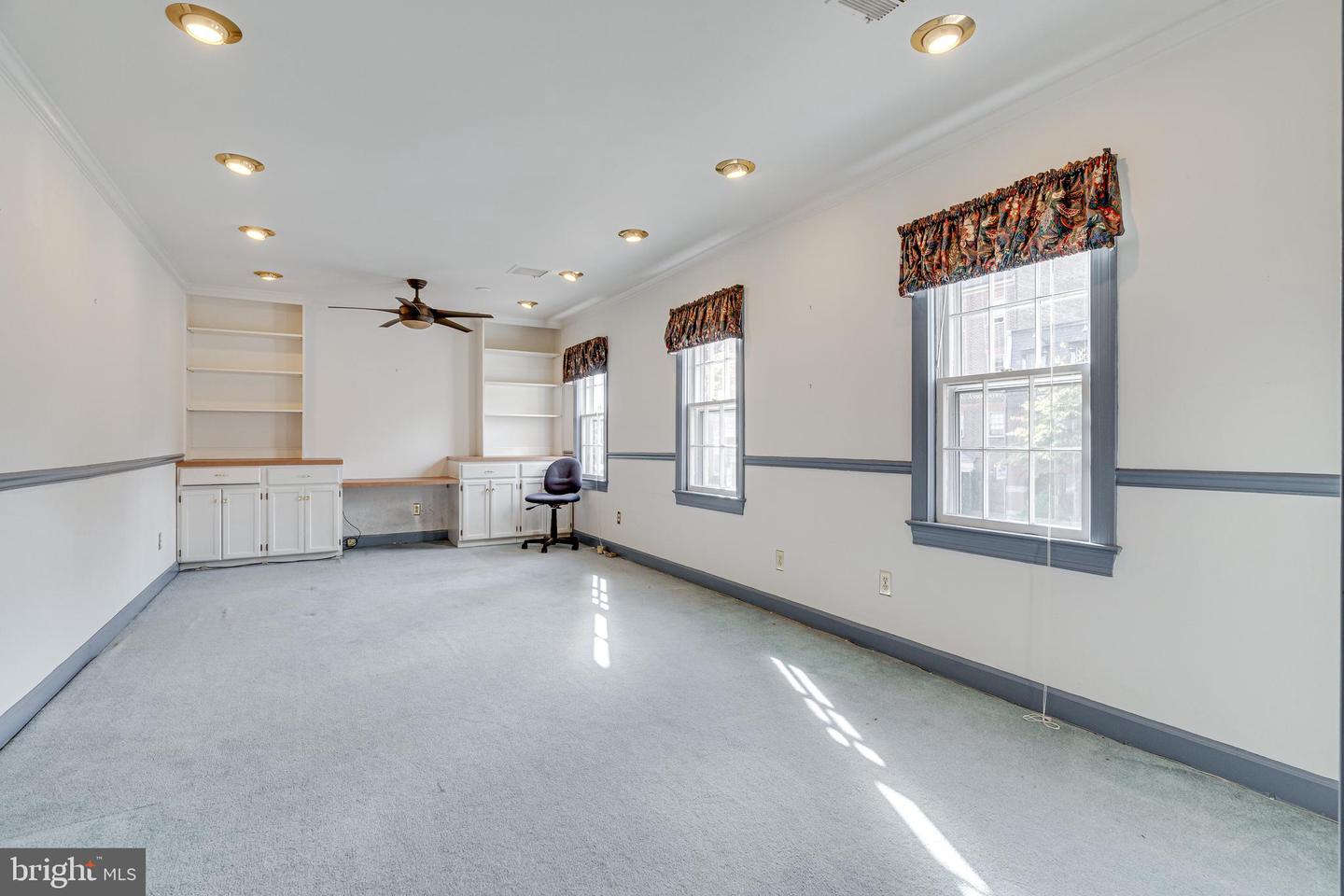 217 N WASHINGTON ST, ALEXANDRIA, Virginia 22314, ,Land,For sale,217 N WASHINGTON ST,VAAX2039680 MLS # VAAX2039680