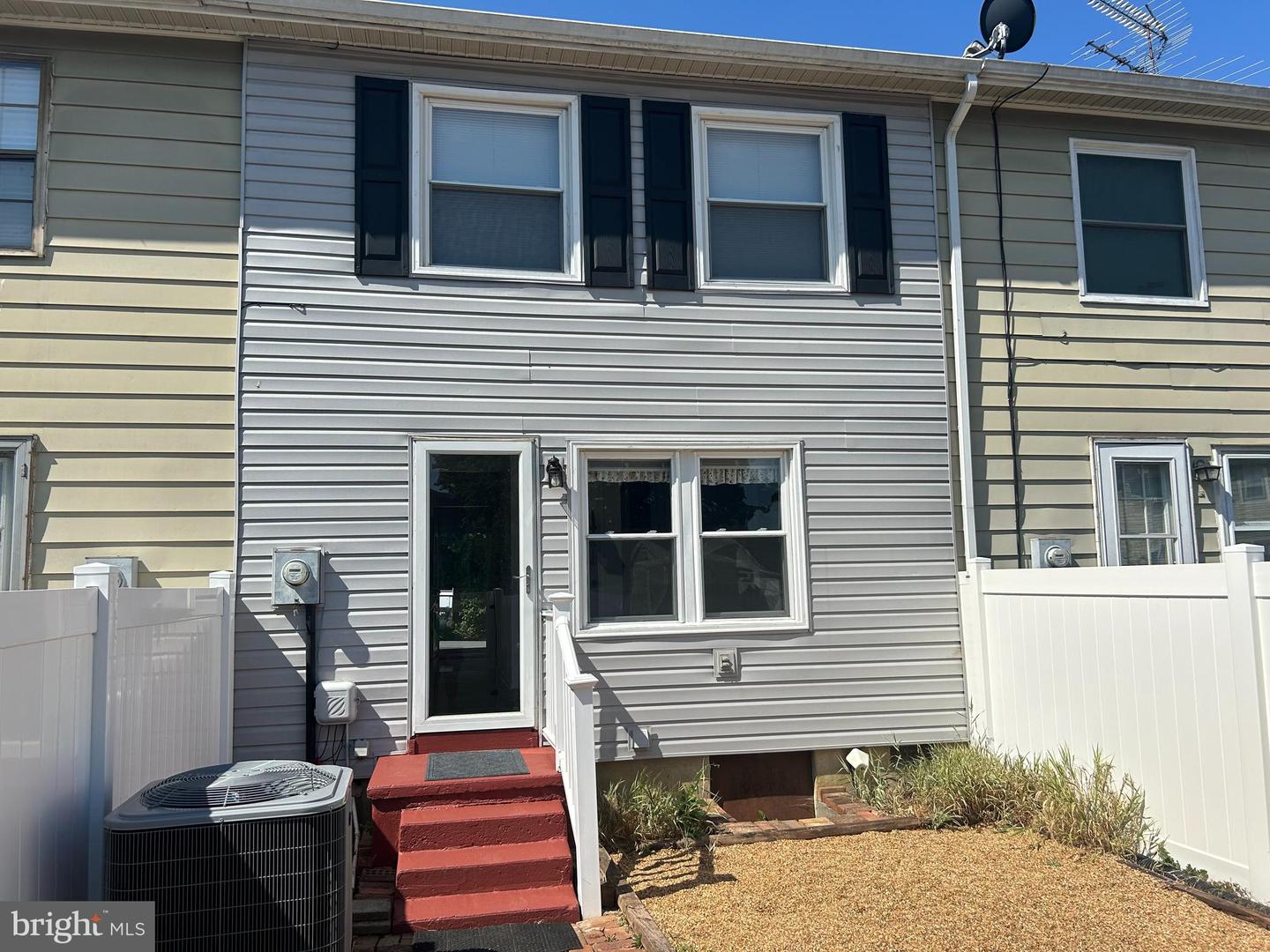 216 CAMERON ST, BERRYVILLE, Virginia 22611, 2 Bedrooms Bedrooms, ,2 BathroomsBathrooms,Residential,For sale,216 CAMERON ST,VACL2002876 MLS # VACL2002876