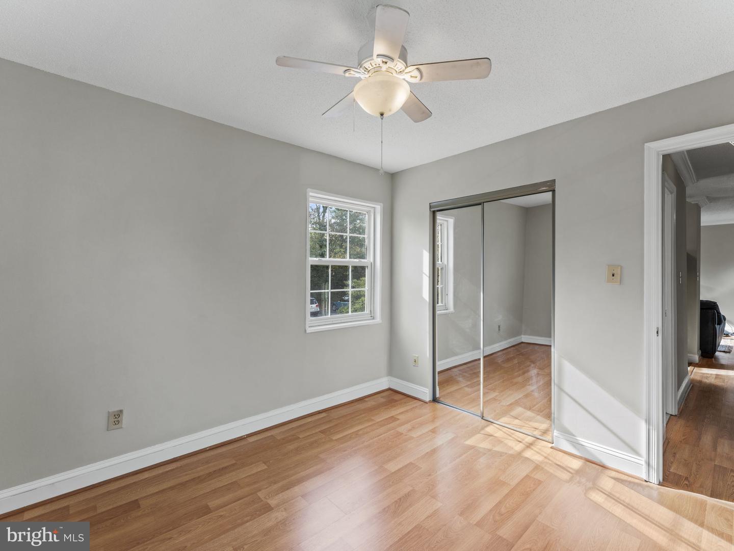 2237 FARRINGTON AVE #202, ALEXANDRIA, Virginia 22303, 2 Bedrooms Bedrooms, ,1 BathroomBathrooms,Residential,For sale,2237 FARRINGTON AVE #202,VAFX2205396 MLS # VAFX2205396