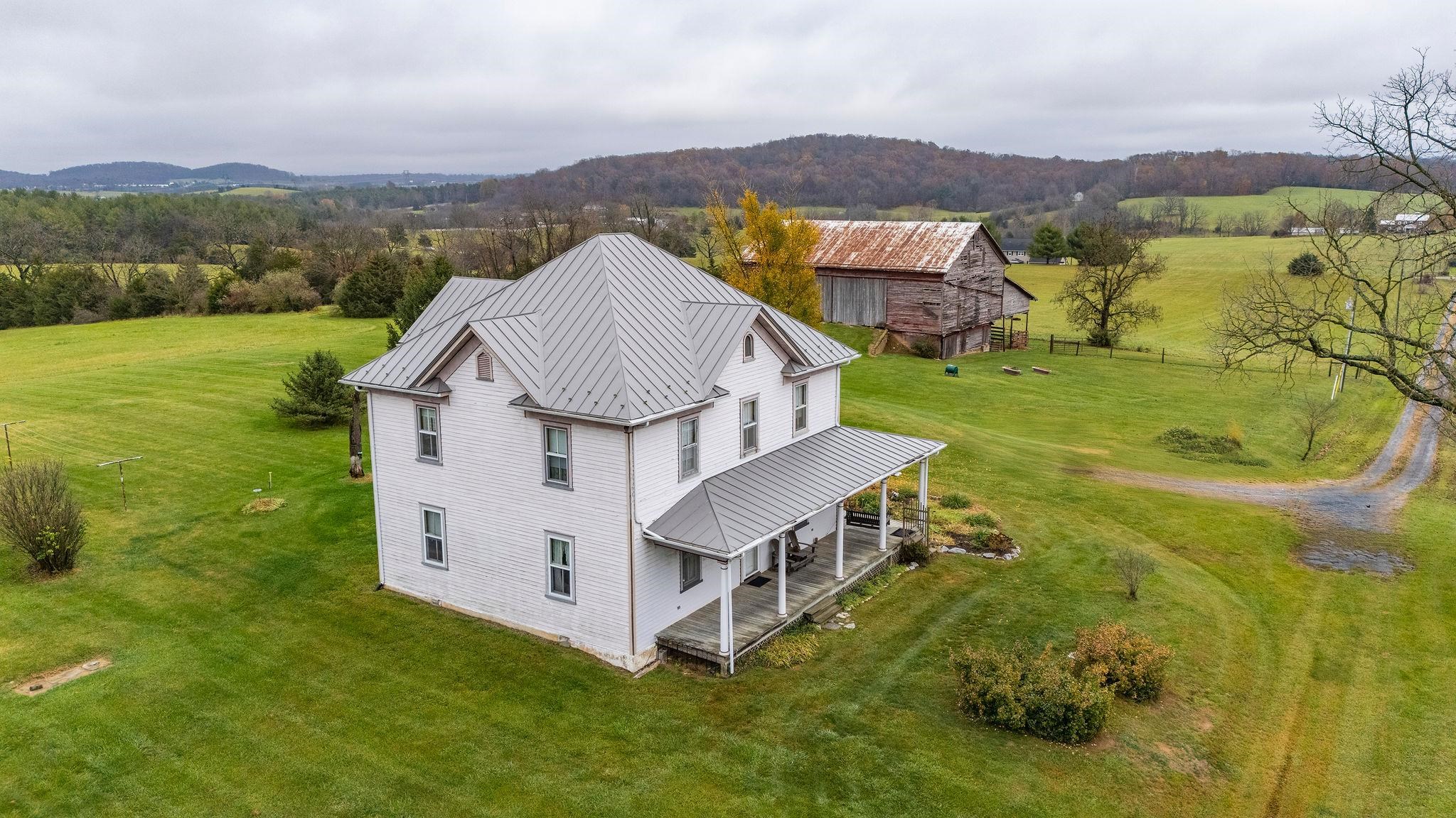 1578 LONG MEADOW RD, WAYNESBORO, Virginia 22980, 3 Bedrooms Bedrooms, ,2 BathroomsBathrooms,Residential,1578 LONG MEADOW RD,658839 MLS # 658839