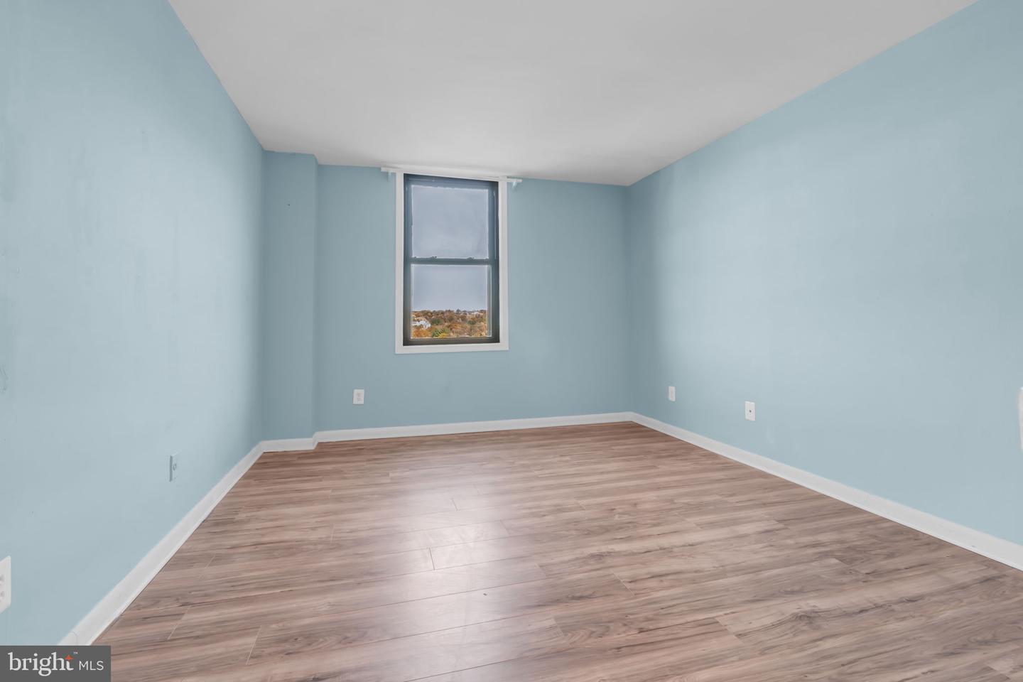 4600 DUKE ST #1523, ALEXANDRIA, Virginia 22304, 2 Bedrooms Bedrooms, ,1 BathroomBathrooms,Residential,For sale,4600 DUKE ST #1523,VAAX2039194 MLS # VAAX2039194