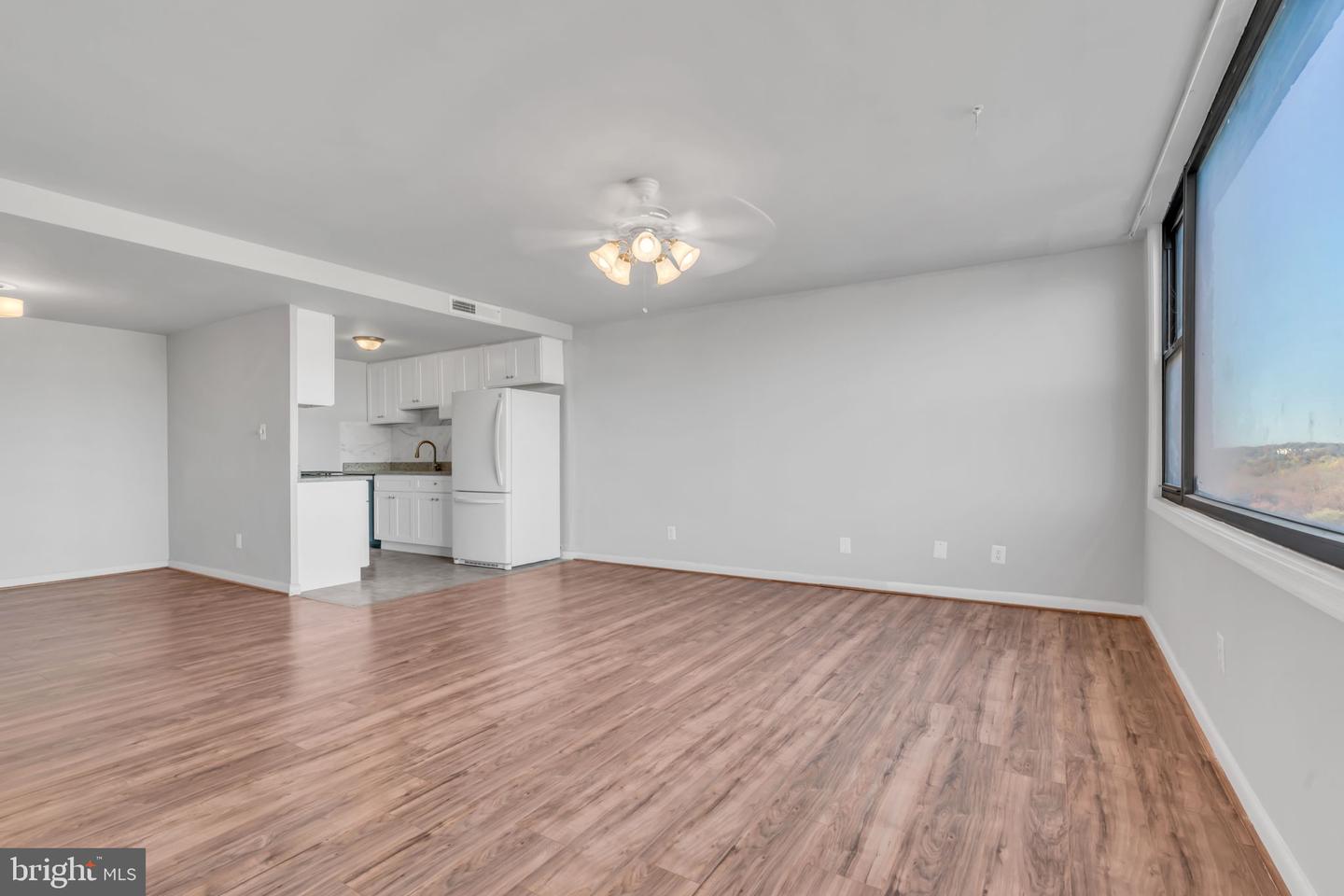 4600 DUKE ST #1523, ALEXANDRIA, Virginia 22304, 2 Bedrooms Bedrooms, ,1 BathroomBathrooms,Residential,For sale,4600 DUKE ST #1523,VAAX2039194 MLS # VAAX2039194