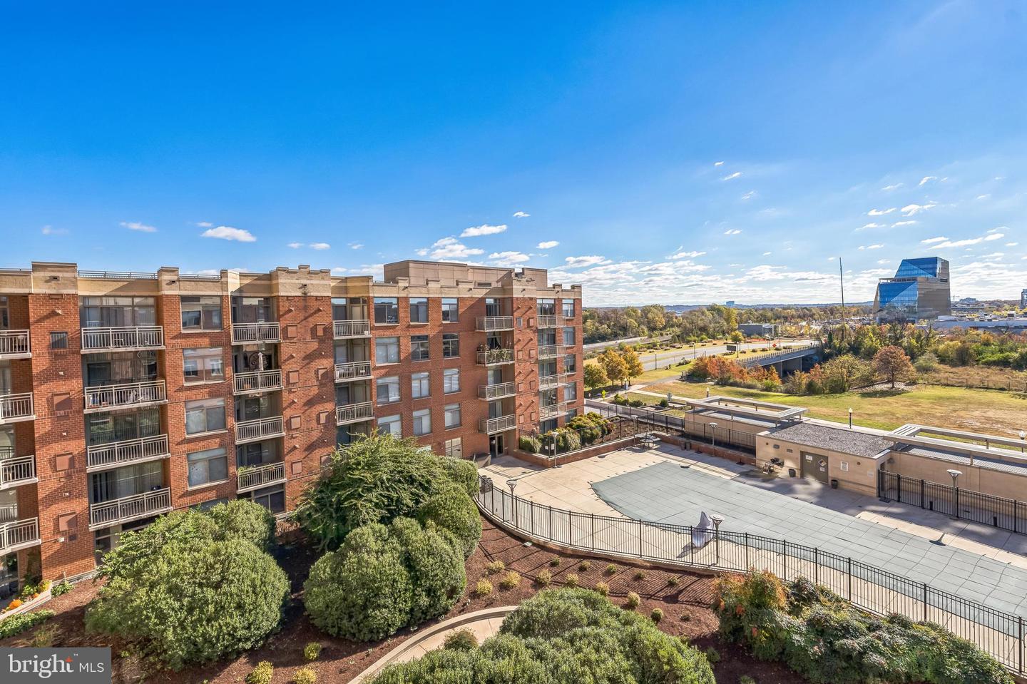 3650 S GLEBE RD #666, ARLINGTON, Virginia 22202, 1 Bedroom Bedrooms, ,1 BathroomBathrooms,Residential,For sale,3650 S GLEBE RD #666,VAAR2050820 MLS # VAAR2050820