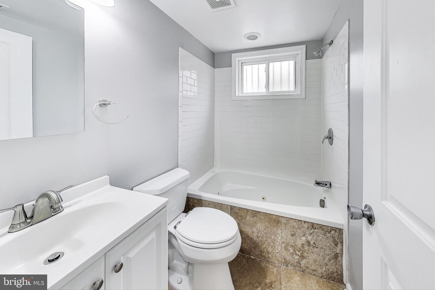 5045 CALL PL SE #102, WASHINGTON, District Of Columbia 20019, 2 Bedrooms Bedrooms, ,1 BathroomBathrooms,Residential,For sale,5045 CALL PL SE #102,DCDC2169110 MLS # DCDC2169110