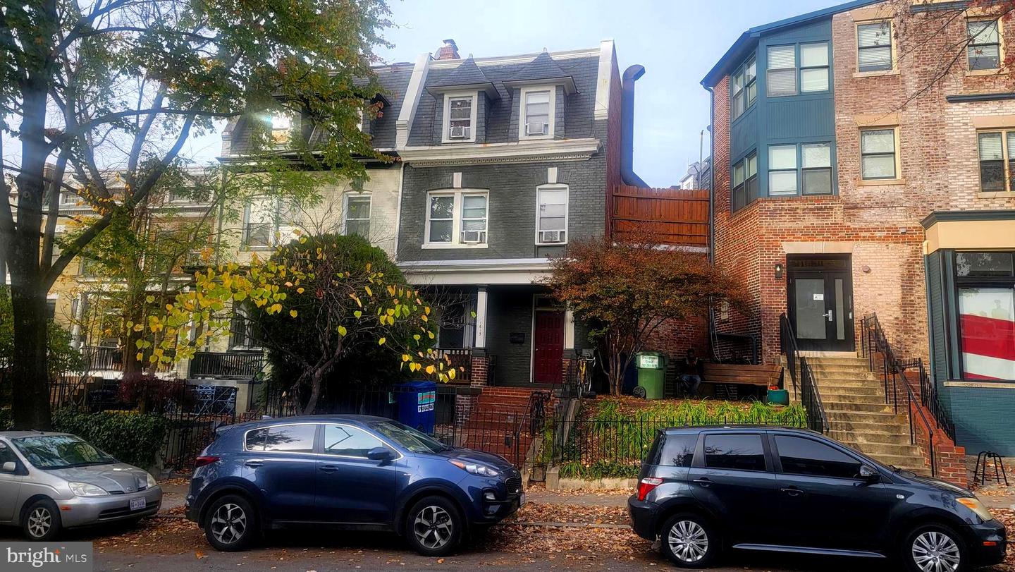 1613 IRVING ST NW, WASHINGTON, District Of Columbia 20010, 8 Bedrooms Bedrooms, ,4 BathroomsBathrooms,Residential,For sale,1613 IRVING ST NW,DCDC2121538 MLS # DCDC2121538