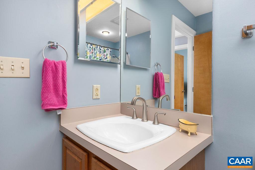 1826 HIGH RIDGE CT CONDOS #1826, WINTERGREEN RESORT, Virginia 22967, 2 Bedrooms Bedrooms, ,2 BathroomsBathrooms,Residential,For sale,1826 HIGH RIDGE CT CONDOS #1826,657530 MLS # 657530