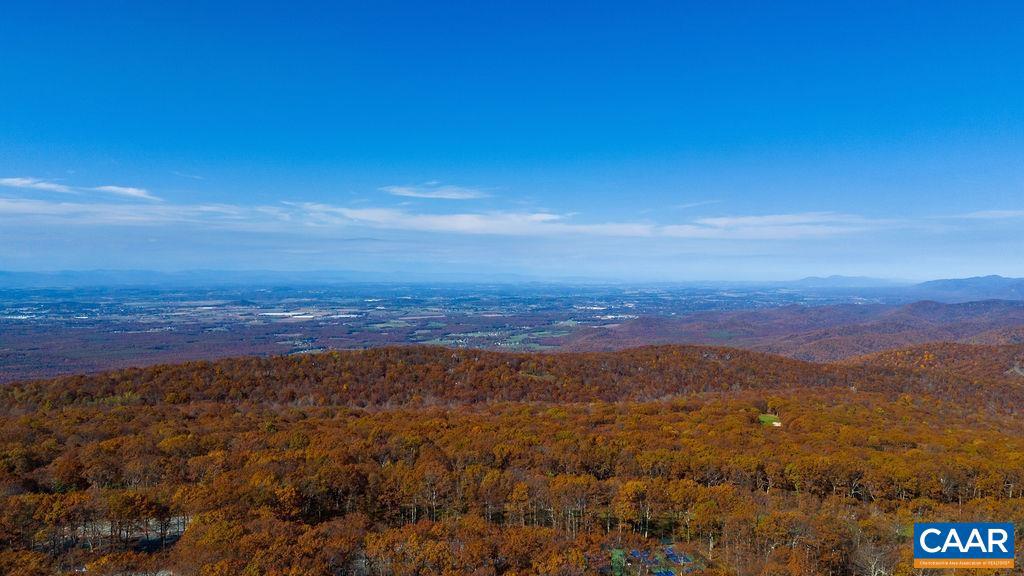 1556 VISTAS CONDOS #1556, ROSELAND, Virginia 22967, 2 Bedrooms Bedrooms, ,2 BathroomsBathrooms,Residential,For sale,1556 VISTAS CONDOS #1556,658255 MLS # 658255