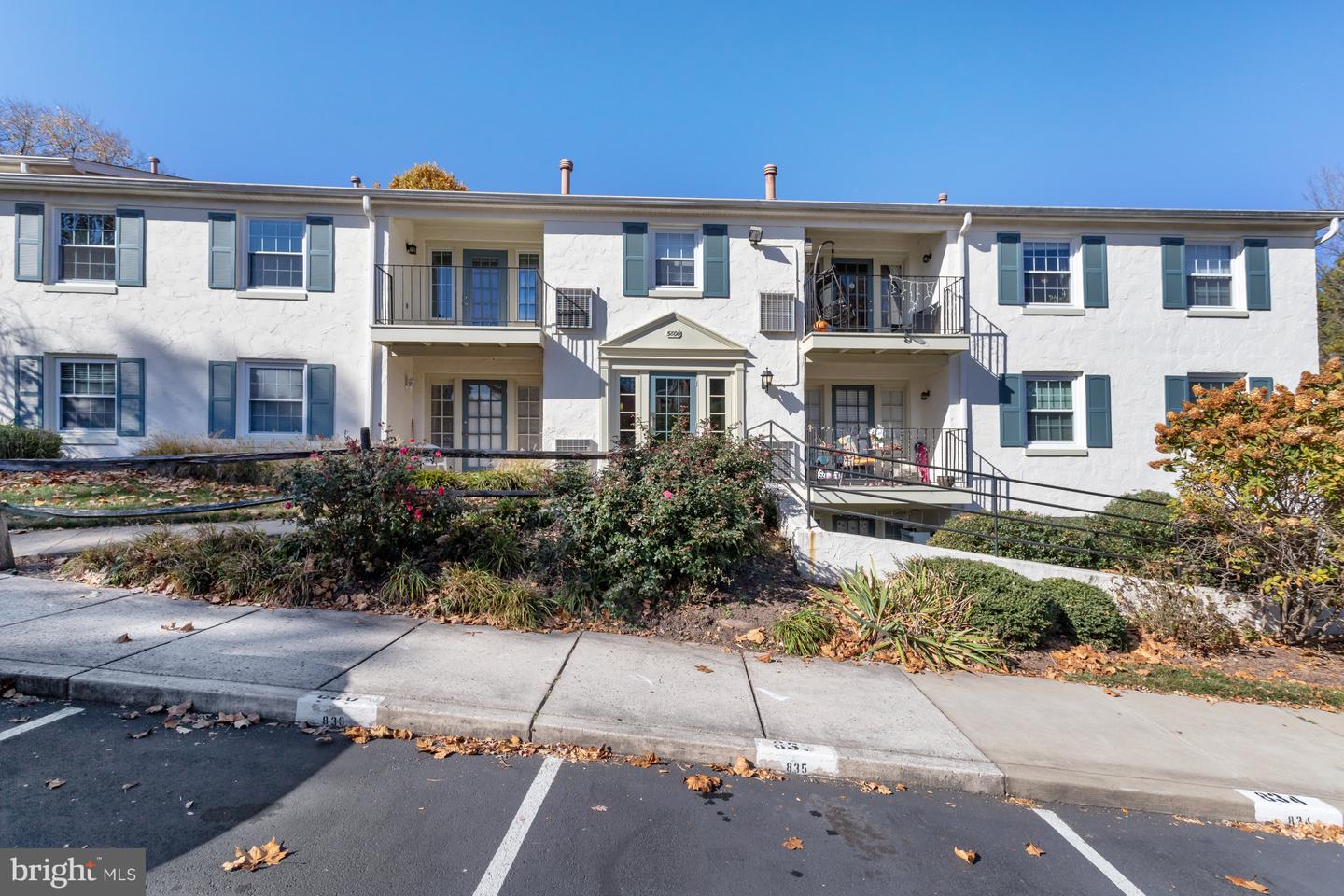 5800-L TORINGTON DR #841, SPRINGFIELD, Virginia 22152, 2 Bedrooms Bedrooms, ,1 BathroomBathrooms,Residential,For sale,5800-L TORINGTON DR #841,VAFX2209256 MLS # VAFX2209256