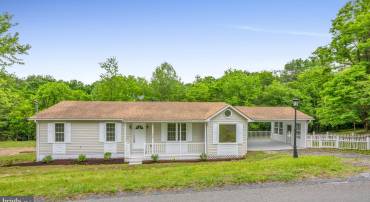 229 CHAPEL RD, STANLEY, Virginia 22851, 4 Bedrooms Bedrooms, ,3 BathroomsBathrooms,Residential,For sale,229 CHAPEL RD,VAPA2003568 MLS # VAPA2003568