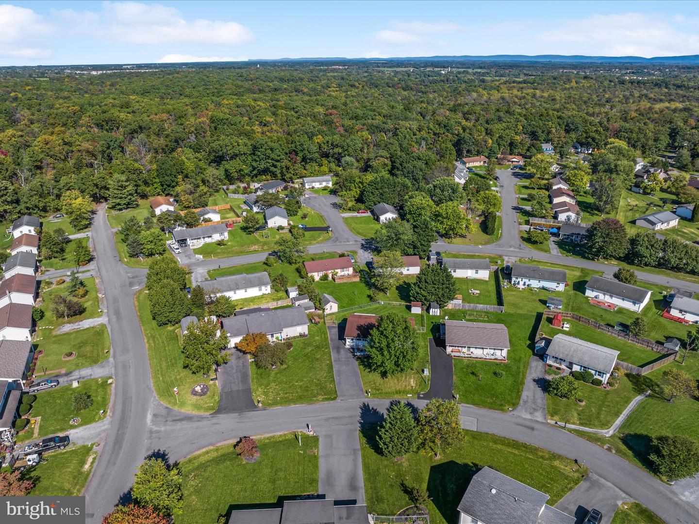 118 GOLDEN POND CIR, STEPHENS CITY, Virginia 22655, 3 Bedrooms Bedrooms, ,2 BathroomsBathrooms,Residential,For sale,118 GOLDEN POND CIR,VAFV2022472 MLS # VAFV2022472