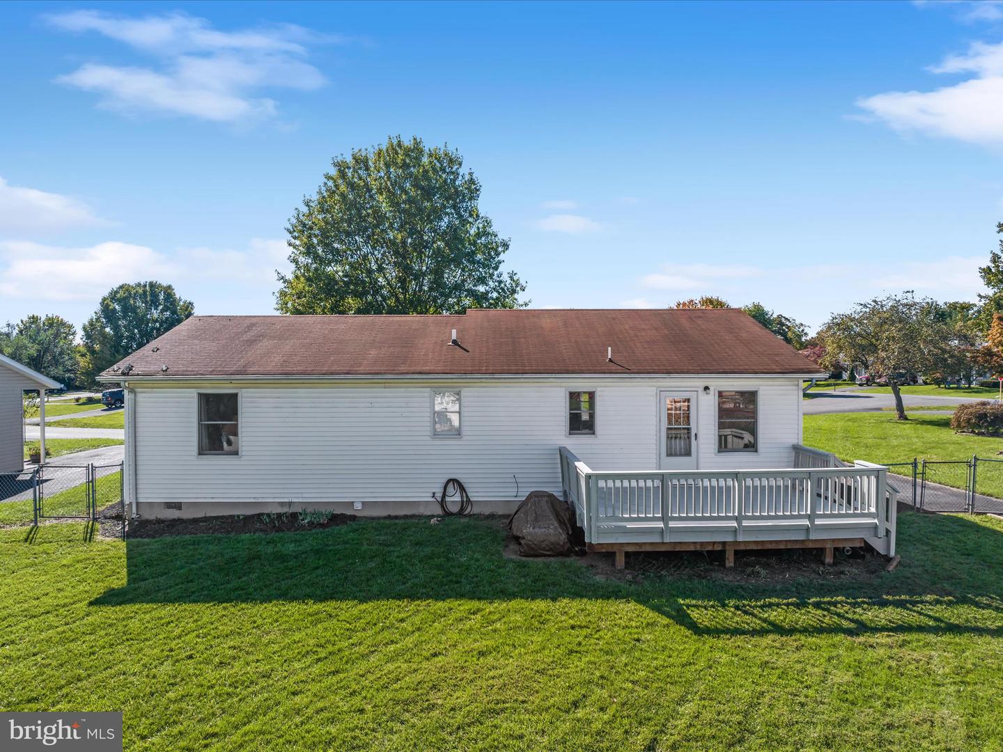 118 GOLDEN POND CIR, STEPHENS CITY, Virginia 22655, 3 Bedrooms Bedrooms, ,2 BathroomsBathrooms,Residential,For sale,118 GOLDEN POND CIR,VAFV2022472 MLS # VAFV2022472