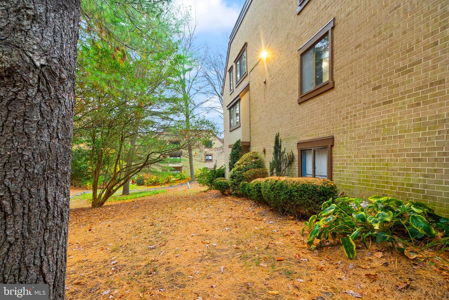 1639 PARKCREST CIR #200, RESTON, Virginia 20190, 2 Bedrooms Bedrooms, ,2 BathroomsBathrooms,Residential,For sale,1639 PARKCREST CIR #200,VAFX2210896 MLS # VAFX2210896