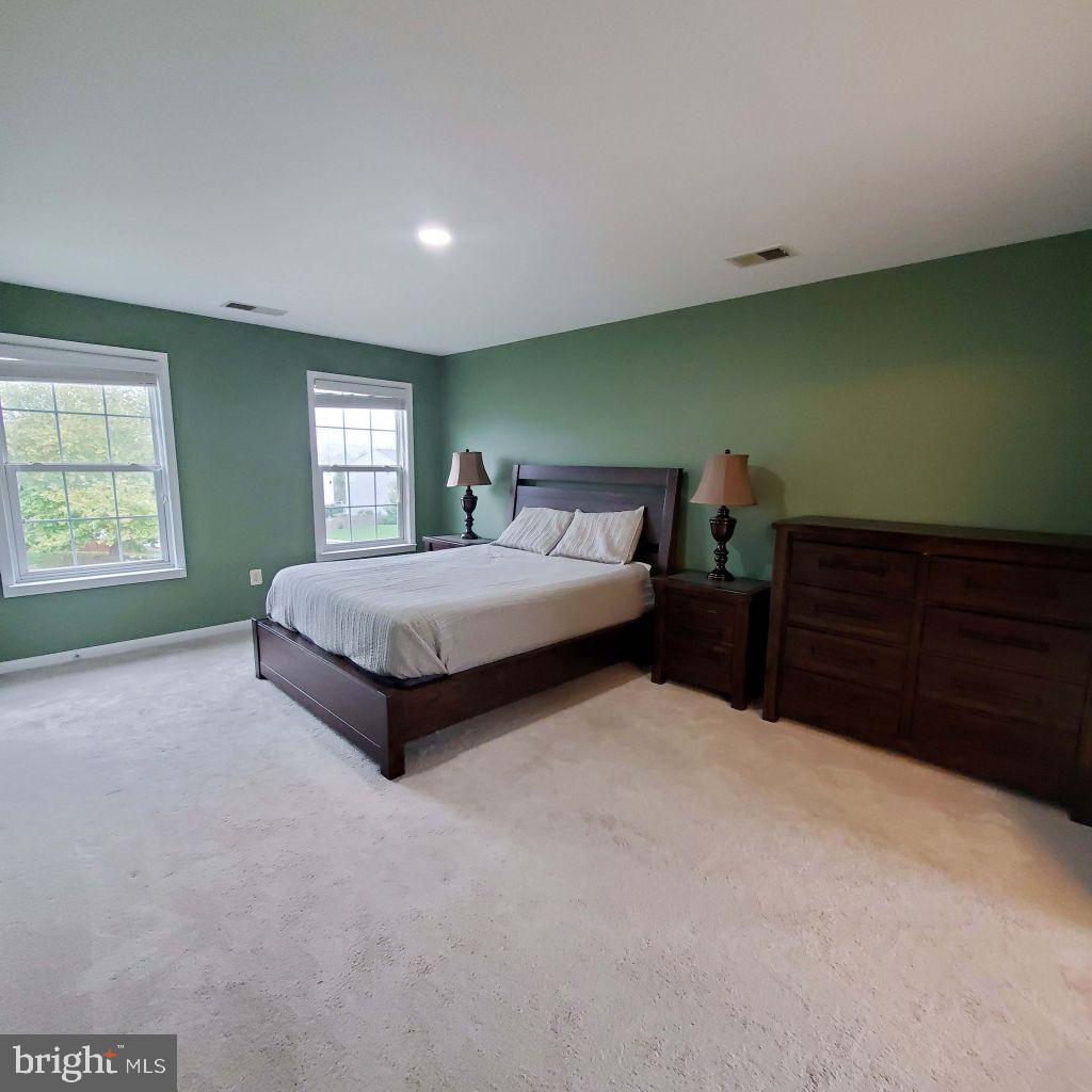 932 DEVONSHIRE CIR, PURCELLVILLE, Virginia 20132, 4 Bedrooms Bedrooms, ,3 BathroomsBathrooms,Residential,For sale,932 DEVONSHIRE CIR,VALO2083978 MLS # VALO2083978