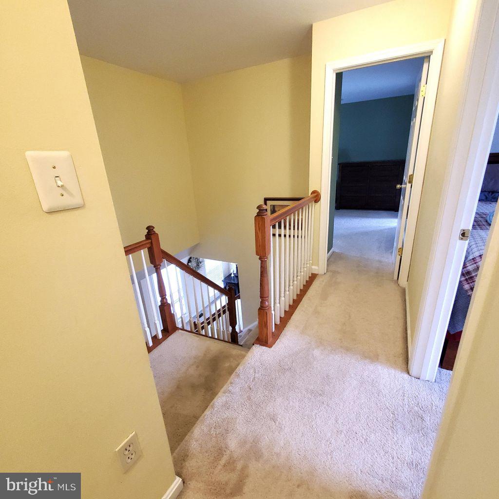 932 DEVONSHIRE CIR, PURCELLVILLE, Virginia 20132, 4 Bedrooms Bedrooms, ,3 BathroomsBathrooms,Residential,For sale,932 DEVONSHIRE CIR,VALO2083978 MLS # VALO2083978