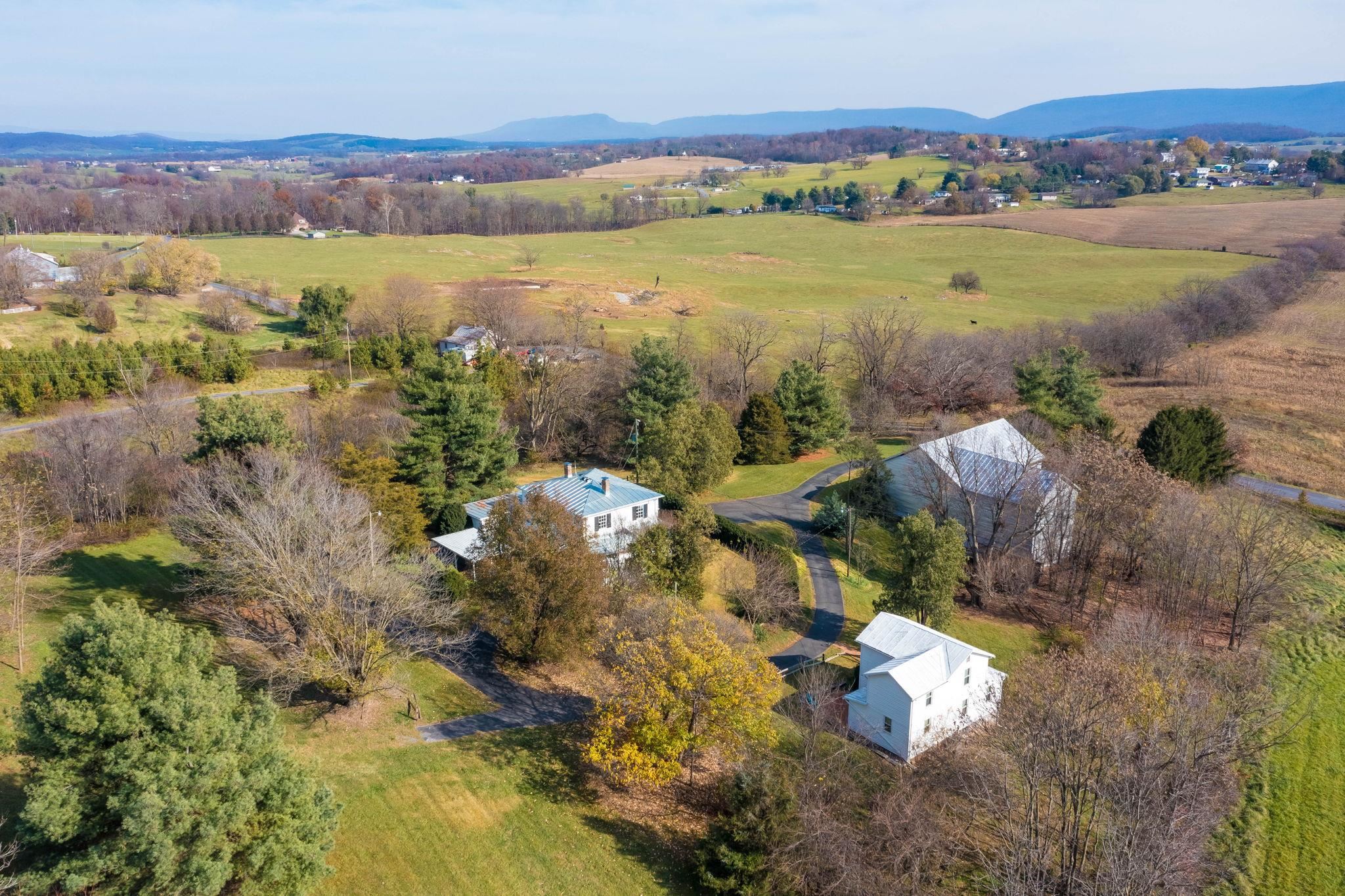 2869 UPHILL DR, ROCKINGHAM, Virginia 22815, 4 Bedrooms Bedrooms, ,2 BathroomsBathrooms,Residential,2869 UPHILL DR,658895 MLS # 658895