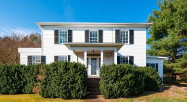 2869 UPHILL DR, ROCKINGHAM, Virginia 22815, 4 Bedrooms Bedrooms, ,2 BathroomsBathrooms,Residential,2869 UPHILL DR,658895 MLS # 658895