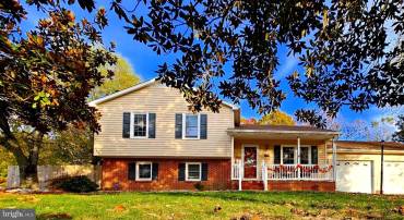 5200 DEBON LN, FREDERICKSBURG, Virginia 22407, 4 Bedrooms Bedrooms, ,2 BathroomsBathrooms,Residential,For sale,5200 DEBON LN,VASP2029202 MLS # VASP2029202