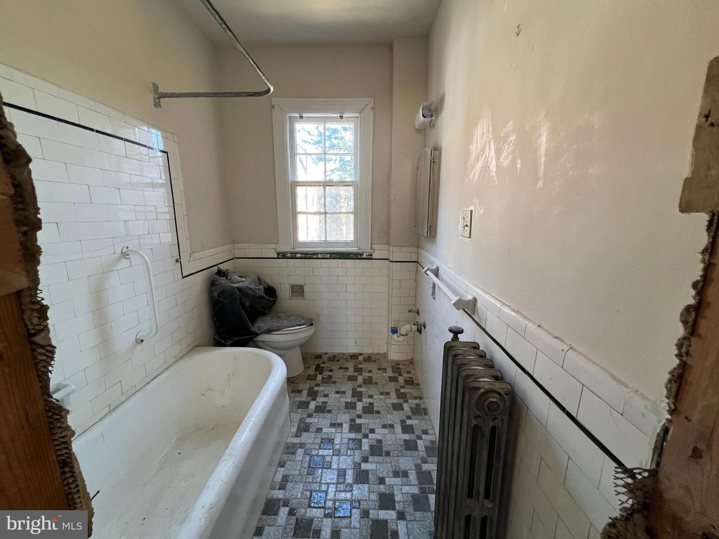 236 FARRAGUT ST NW #202, WASHINGTON, District Of Columbia 20011, 2 Bedrooms Bedrooms, ,1 BathroomBathrooms,Residential,For sale,236 FARRAGUT ST NW #202,DCDC2169254 MLS # DCDC2169254