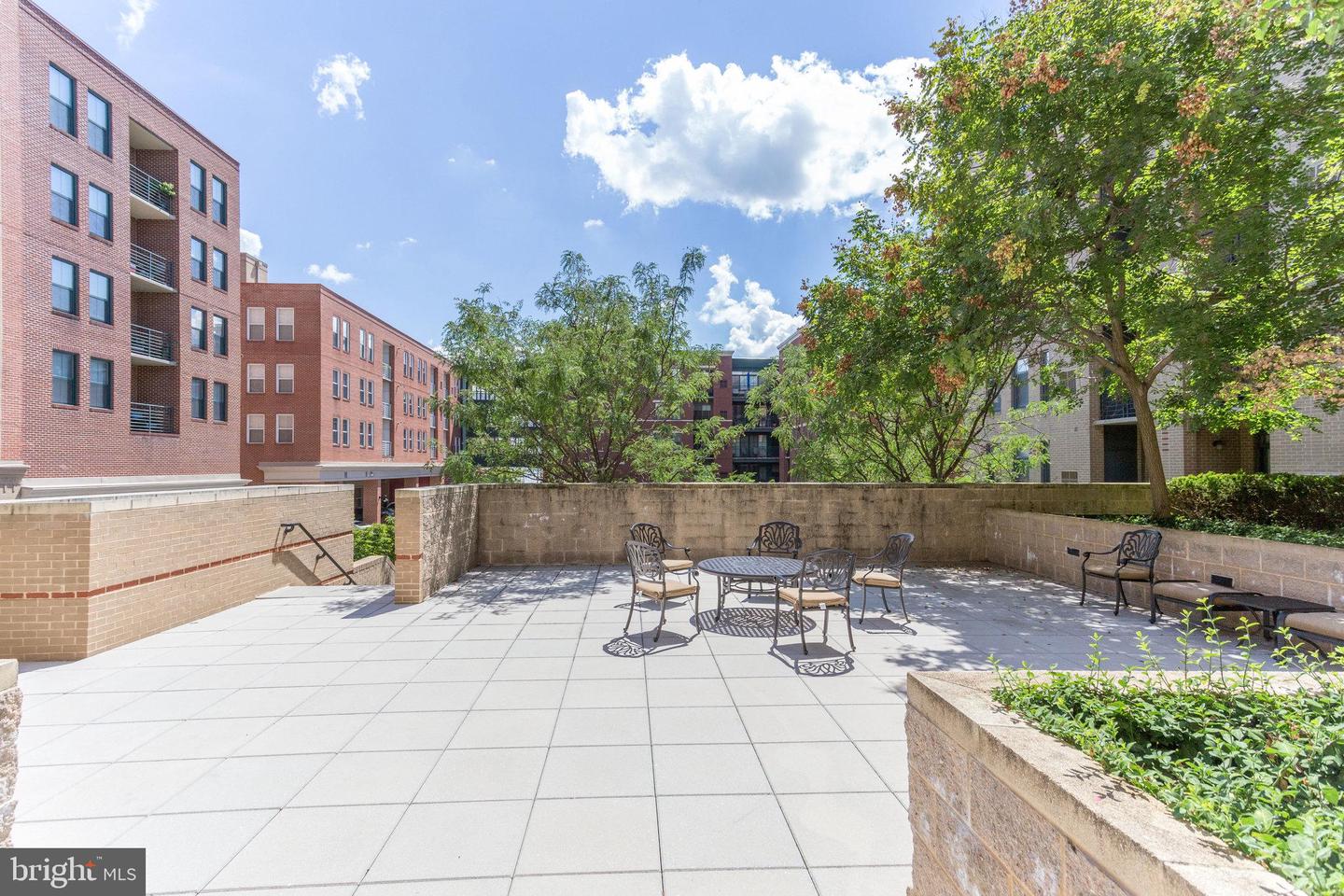 1111 ORONOCO ST #430, ALEXANDRIA, Virginia 22314, 2 Bedrooms Bedrooms, ,2 BathroomsBathrooms,Residential,For sale,1111 ORONOCO ST #430,VAAX2039728 MLS # VAAX2039728