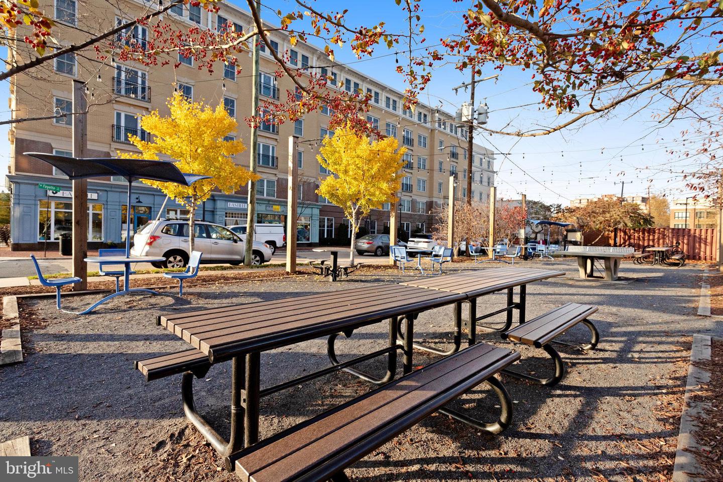 1111 ORONOCO ST #430, ALEXANDRIA, Virginia 22314, 2 Bedrooms Bedrooms, ,2 BathroomsBathrooms,Residential,For sale,1111 ORONOCO ST #430,VAAX2039728 MLS # VAAX2039728