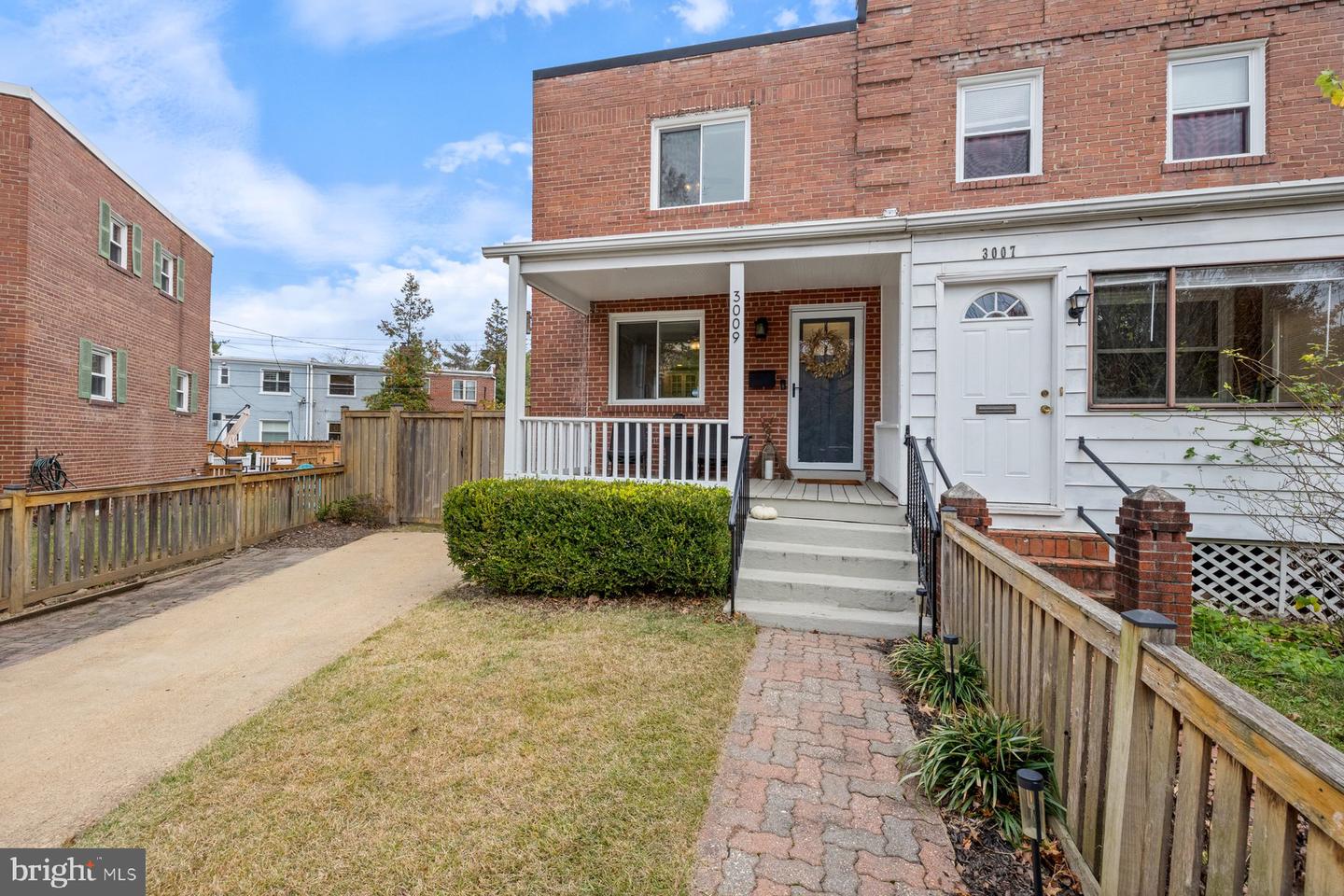 3009 FULTON ST, ALEXANDRIA, Virginia 22305, 2 Bedrooms Bedrooms, ,2 BathroomsBathrooms,Residential,For sale,3009 FULTON ST,VAAX2039684 MLS # VAAX2039684