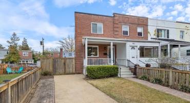 3009 FULTON ST, ALEXANDRIA, Virginia 22305, 2 Bedrooms Bedrooms, ,2 BathroomsBathrooms,Residential,For sale,3009 FULTON ST,VAAX2039684 MLS # VAAX2039684