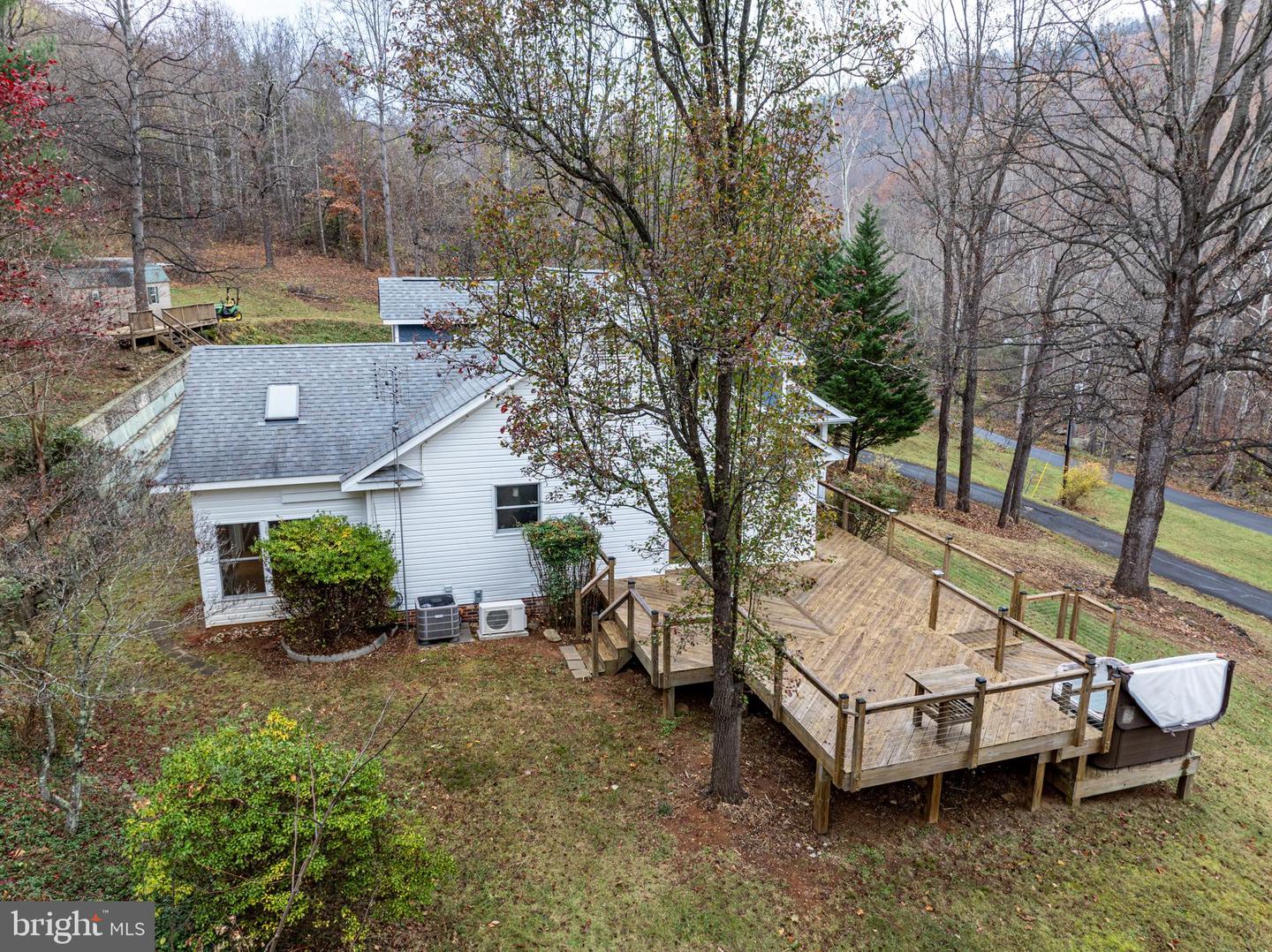 689 MUTTON HOLLOW RD, STANARDSVILLE, Virginia 22973, 4 Bedrooms Bedrooms, ,3 BathroomsBathrooms,Residential,For sale,689 MUTTON HOLLOW RD,VAGR2000588 MLS # VAGR2000588