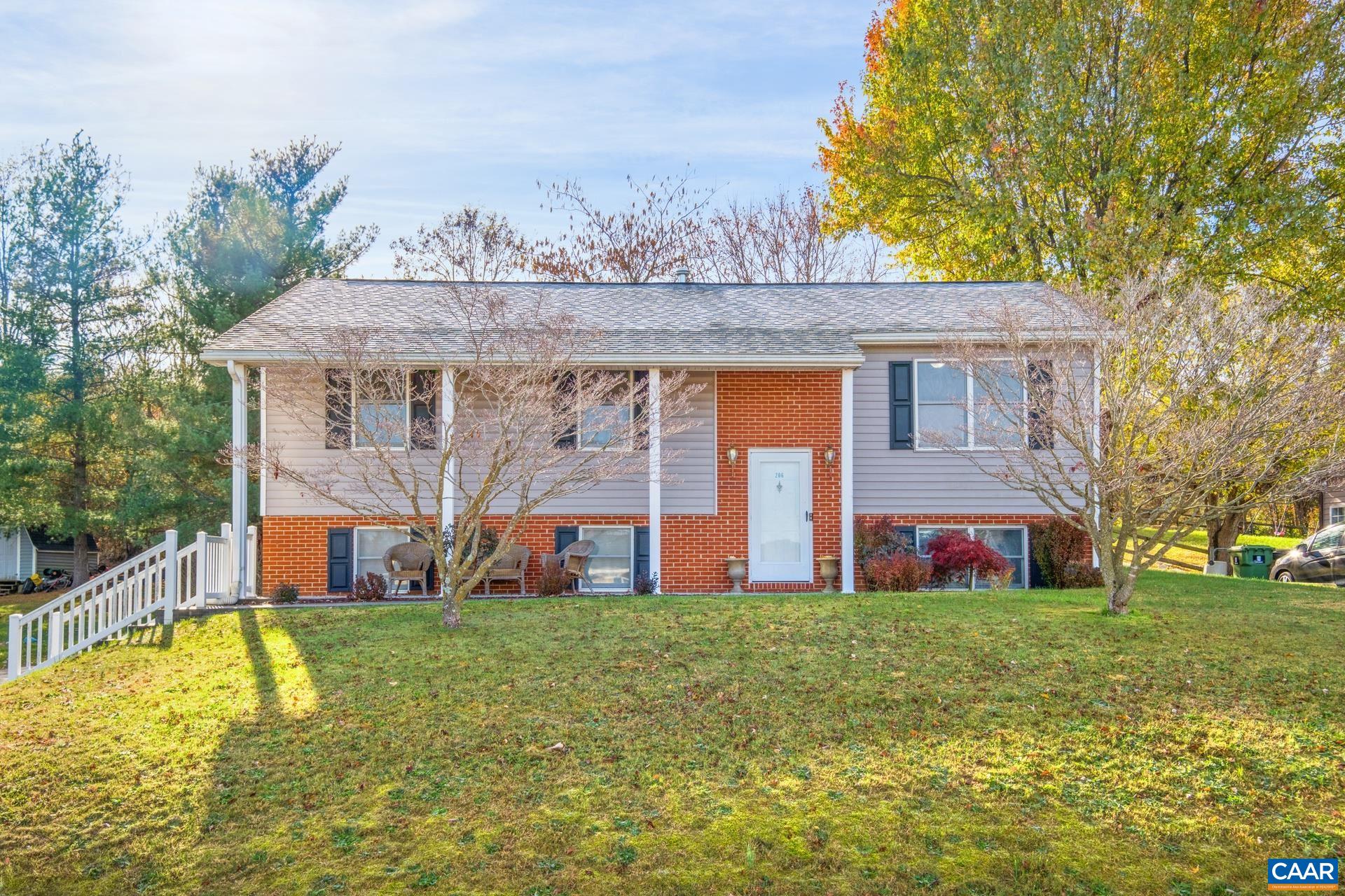 206 BUCKBOARD RD, WAYNESBORO, Virginia 22980, 3 Bedrooms Bedrooms, ,2 BathroomsBathrooms,Residential,206 BUCKBOARD RD,658793 MLS # 658793