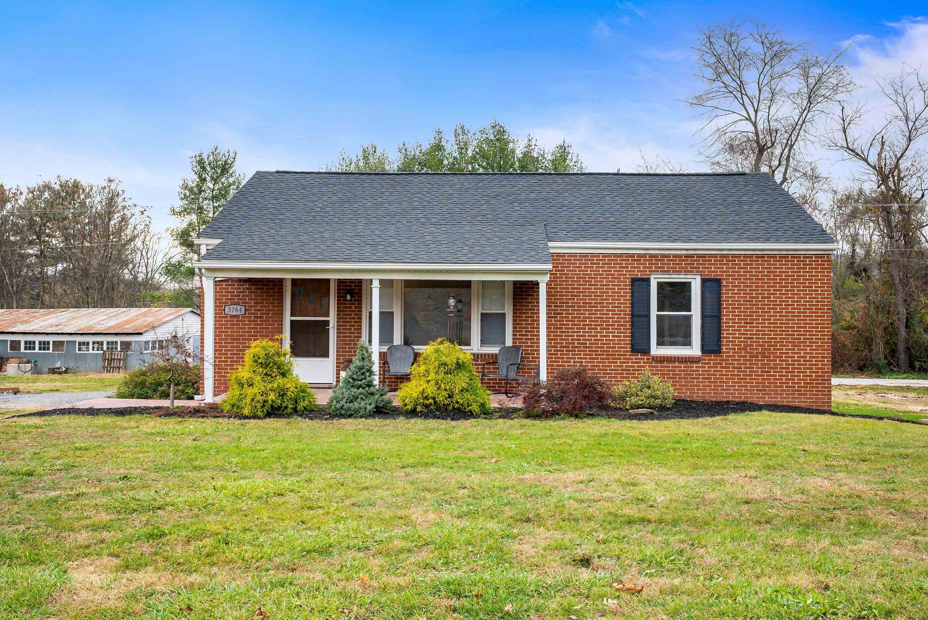 3764 EAST SIDE HWY, GROTTOES, Virginia 24441, 3 Bedrooms Bedrooms, ,2 BathroomsBathrooms,Residential,3764 EAST SIDE HWY,3764 EAST SIDE HWY,658920 MLS # 658920