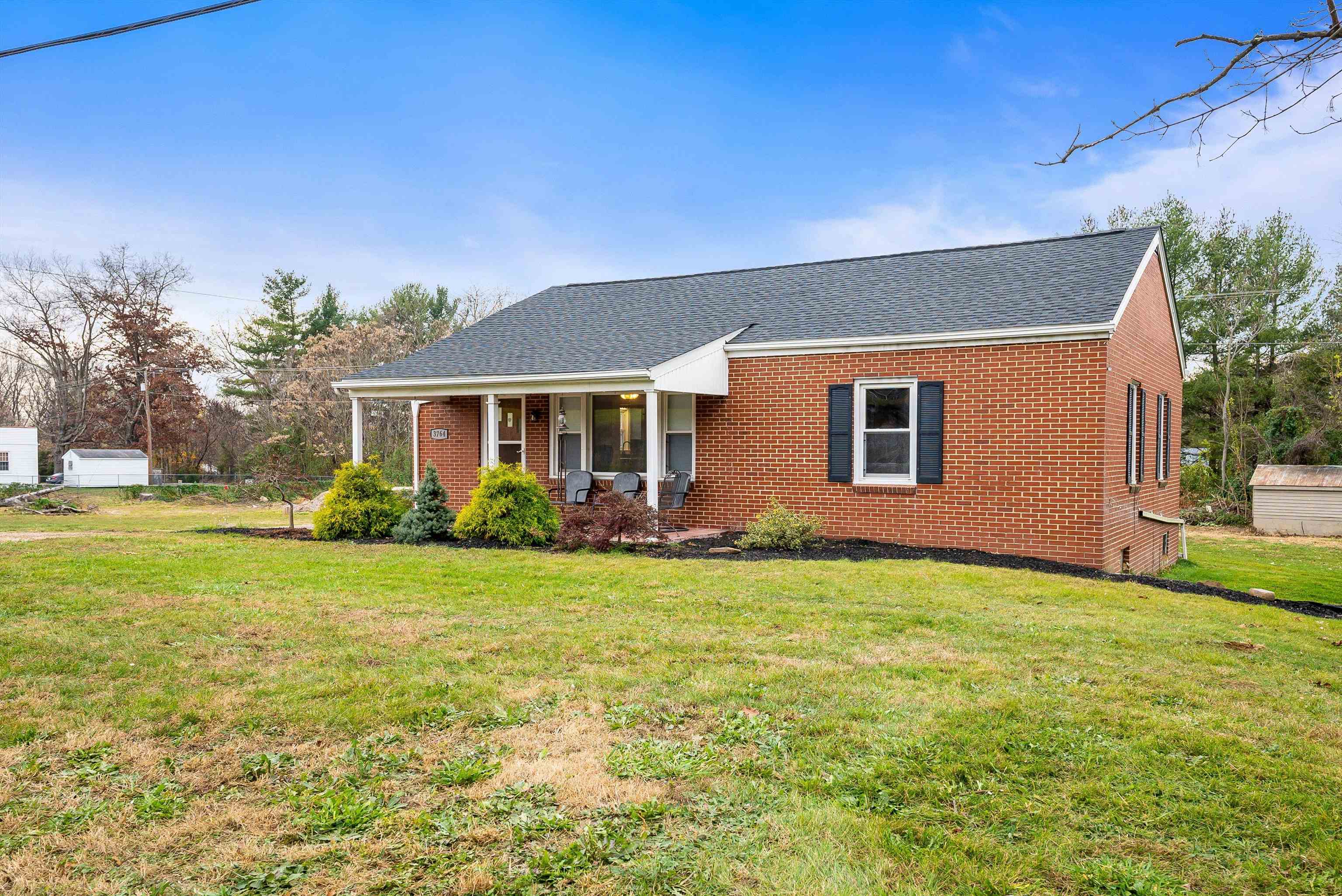 3764 EAST SIDE HWY, GROTTOES, Virginia 24441, 3 Bedrooms Bedrooms, ,2 BathroomsBathrooms,Residential,3764 EAST SIDE HWY,3764 EAST SIDE HWY,658920 MLS # 658920