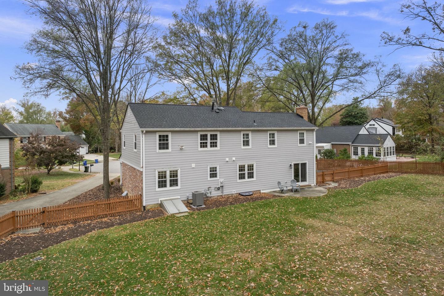 3702 CARRIAGE HOUSE CT, ALEXANDRIA, Virginia 22309, 5 Bedrooms Bedrooms, ,2 BathroomsBathrooms,Residential,For sale,3702 CARRIAGE HOUSE CT,VAFX2210426 MLS # VAFX2210426