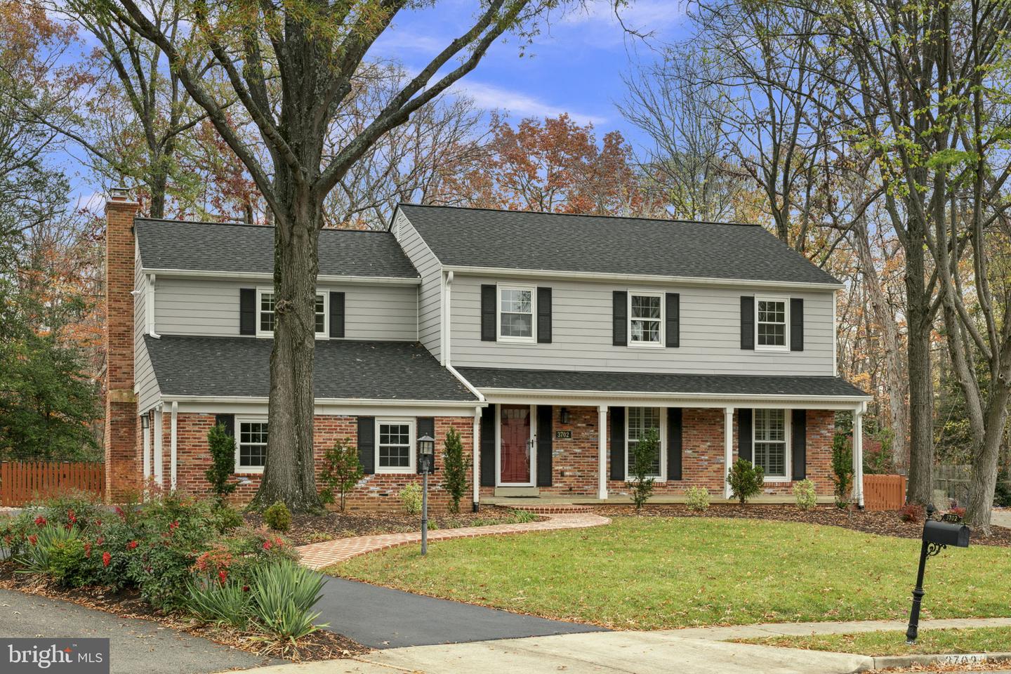 3702 CARRIAGE HOUSE CT, ALEXANDRIA, Virginia 22309, 5 Bedrooms Bedrooms, ,2 BathroomsBathrooms,Residential,For sale,3702 CARRIAGE HOUSE CT,VAFX2210426 MLS # VAFX2210426