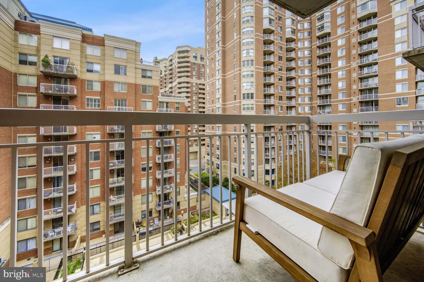 3835 9TH ST N #707E, ARLINGTON, Virginia 22203, 1 Bedroom Bedrooms, ,1 BathroomBathrooms,Residential,For sale,3835 9TH ST N #707E,VAAR2050720 MLS # VAAR2050720