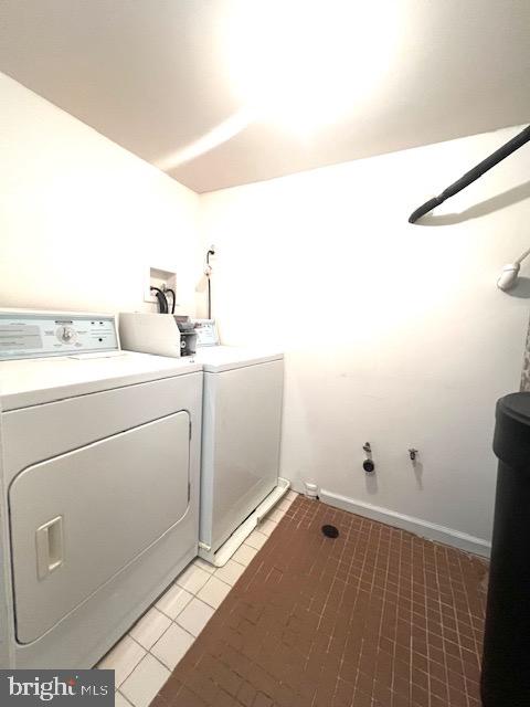 3820 BARCROFT LN, ALEXANDRIA, Virginia 22312, 5 Bedrooms Bedrooms, ,3 BathroomsBathrooms,Residential,For sale,3820 BARCROFT LN,VAFX2211024 MLS # VAFX2211024