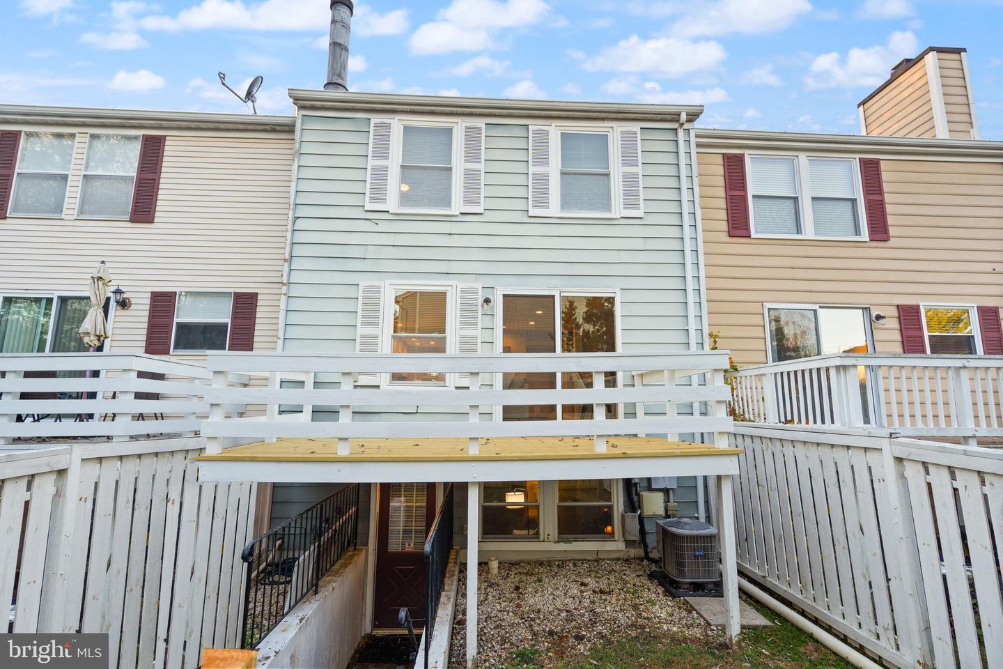 1732 SUNDANCE DR, RESTON, Virginia 20194, 3 Bedrooms Bedrooms, ,2 BathroomsBathrooms,Residential,For sale,1732 SUNDANCE DR,VAFX2211046 MLS # VAFX2211046