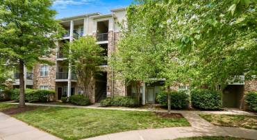 5142-UNIT M BRITTNEY ELYSE CIR #M, CENTREVILLE, Virginia 20120, 2 Bedrooms Bedrooms, ,2 BathroomsBathrooms,Residential,For sale,5142-UNIT M BRITTNEY ELYSE CIR #M,VAFX2211314 MLS # VAFX2211314