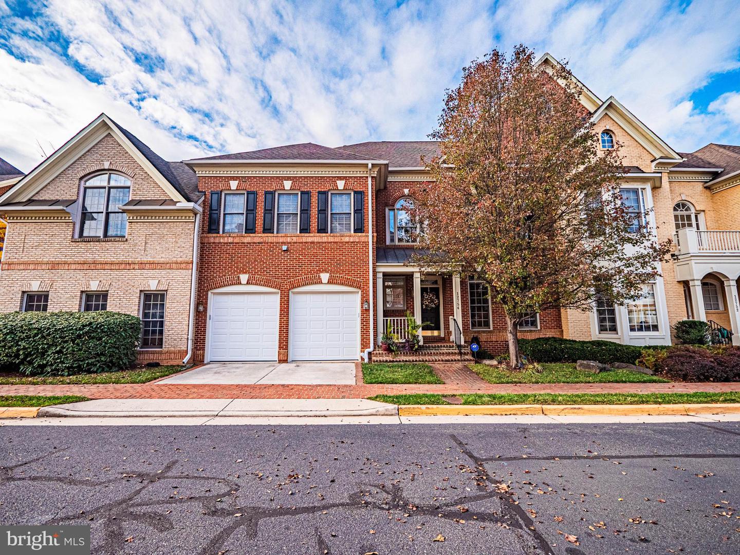 12754 LAVENDER KEEP CIR, FAIRFAX, Virginia 22033, 4 Bedrooms Bedrooms, 12 Rooms Rooms,4 BathroomsBathrooms,Residential,For sale,12754 LAVENDER KEEP CIR,VAFX2211474 MLS # VAFX2211474