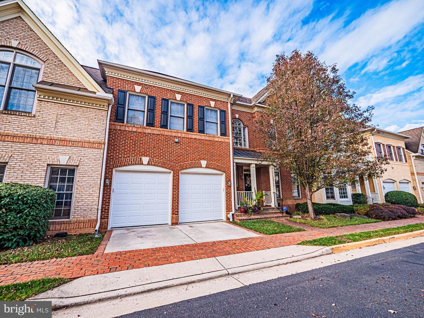 12754 LAVENDER KEEP CIR, FAIRFAX, Virginia 22033, 4 Bedrooms Bedrooms, 12 Rooms Rooms,4 BathroomsBathrooms,Residential,For sale,12754 LAVENDER KEEP CIR,VAFX2211474 MLS # VAFX2211474